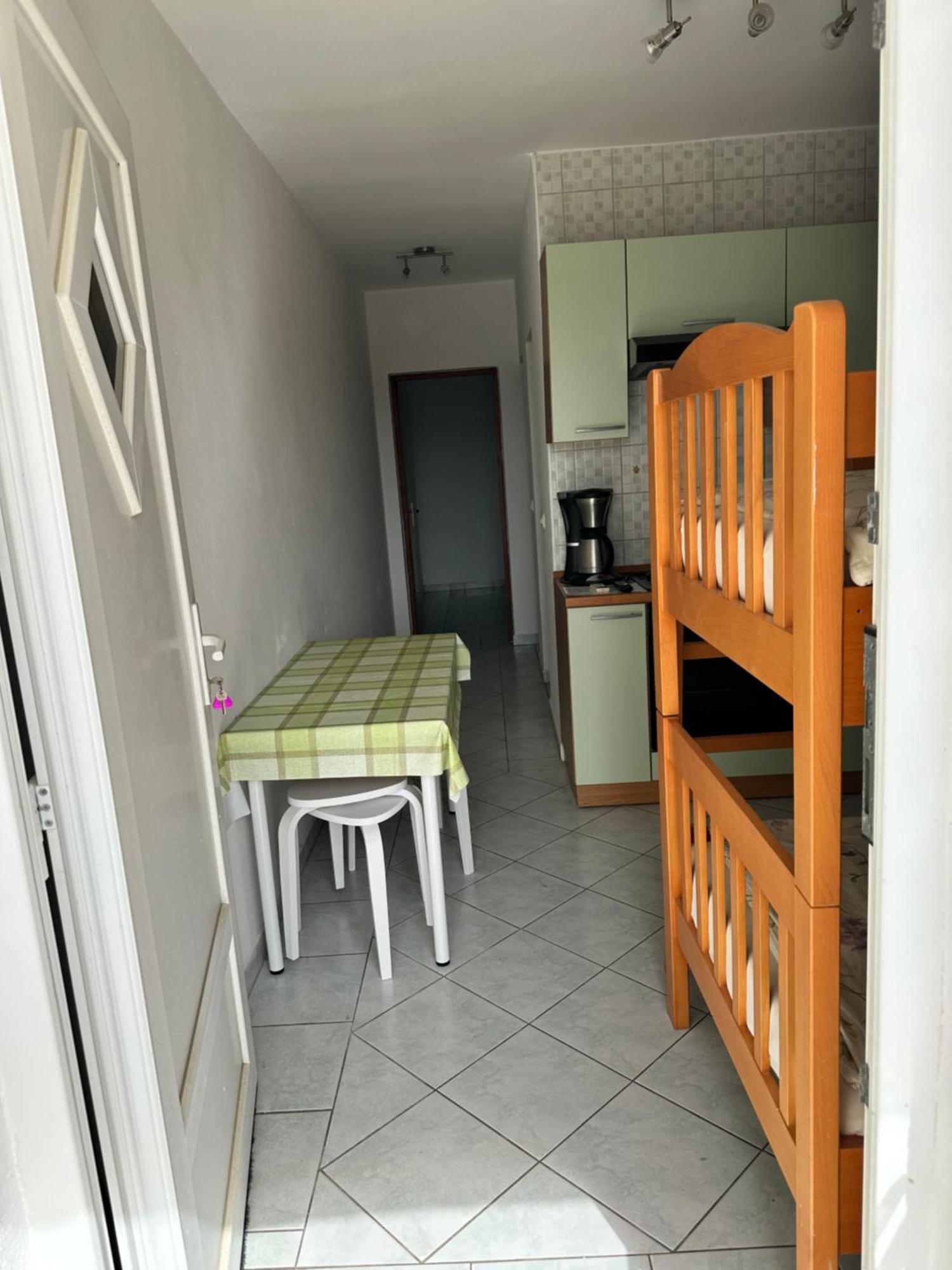 Apartments Kristina Vir Εξωτερικό φωτογραφία